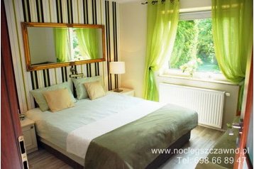 Polonia Privát Szczawno Zdroj - Walbrzyski, Esterno